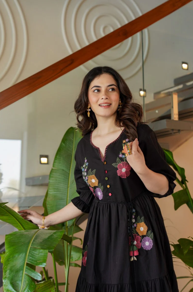 Flora Noir Midi Dress